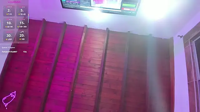 Nikki__uwu Chat XXX in diretta