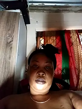 OCEANSQUITERXXX 网络视讯表演