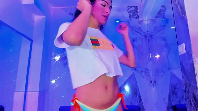 Isabella_stanford2: διαδικτυακό σόου στην κάμερα