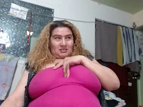 Perla1981--n Live XXX chat