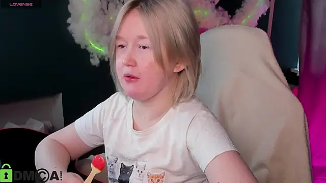 Sara_Robinson live XXX chat