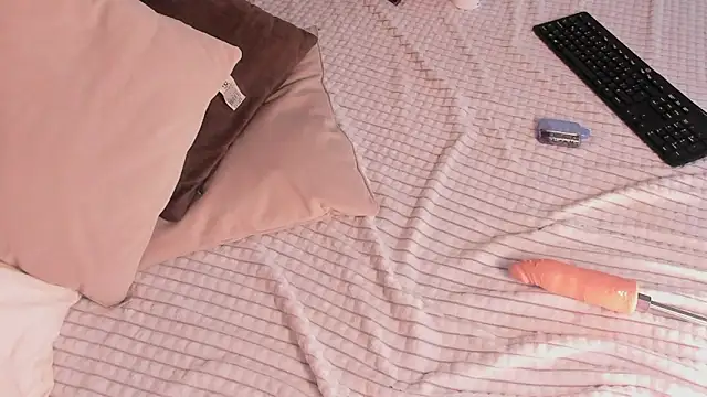 angeli_sexi élő XXX-chatje