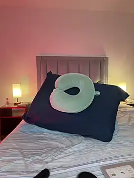 DanikRosse 即時 XXX 聊天