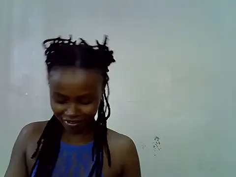 Rasta_tattooed Adlı Modelin Canlı XXX Sohbeti