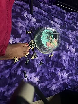 UriUniverse69 élő XXX-chatje