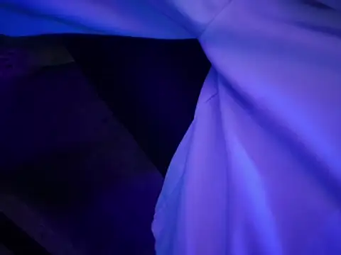 chronic_vibez Show in webcam