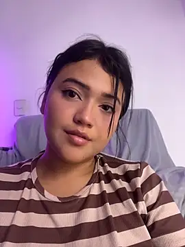 Chatroom XXX en direct de alisson_carolina73