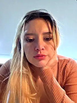 EliseColeman: онлайн-секс-чат