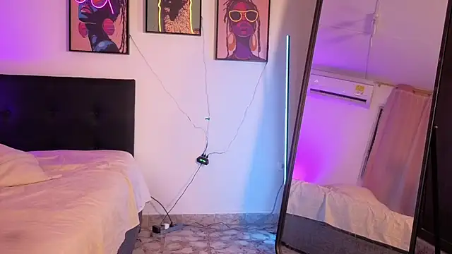 channel_conner05 élő XXX-chatje