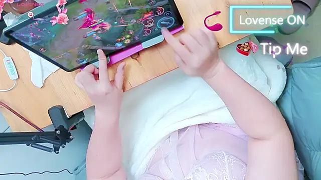 AngelwithEcup Chat XXX in diretta