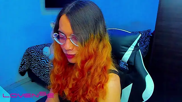 Pokazy przed kamerką – lillykittyyy