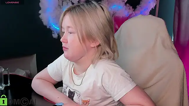 Chat XXX Live Sara_Robinson