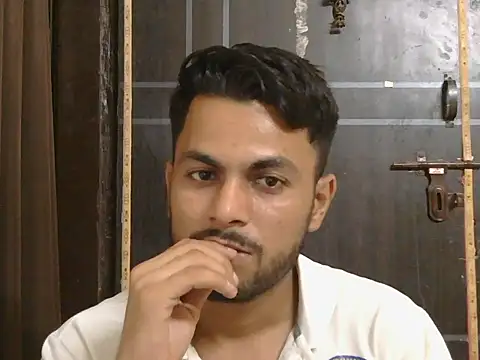 Stubborndesiboy: вебкам-шоу