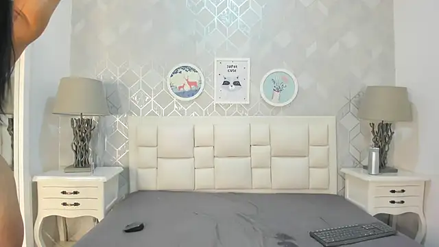 naia_cox's Live XXX Chat