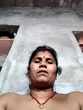 Hot_di97 Adlı Modelin Web Kamerası Şovu