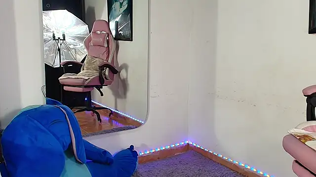 GraceWallace_ Adlı Modelin Canlı XXX Sohbeti