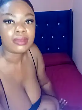 Luciouslips00 webkamerás műsora