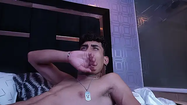 Dark_Eros_ Pertunjukan Webcam