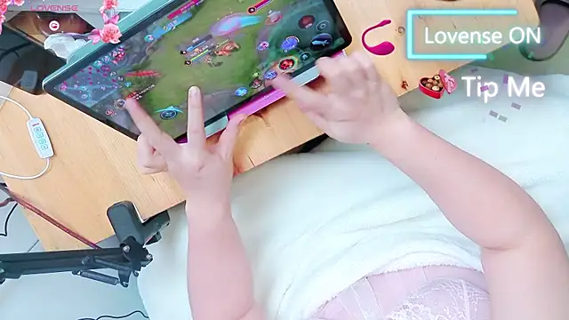 AngelwithEcup লাইভ XXX চ্যাট