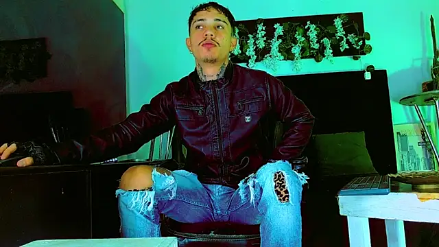 HannibalLester Show Webcam