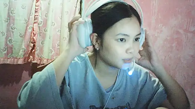 DessertFlower's Live XXX Chat