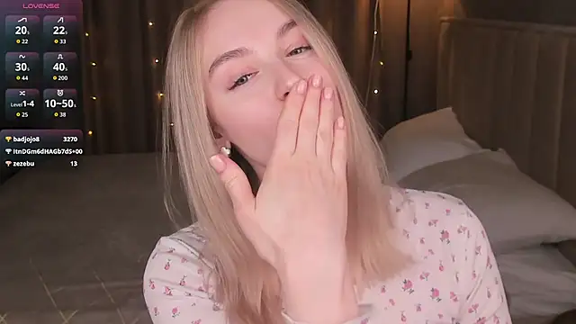 Shy_Polly: вебкам-шоу