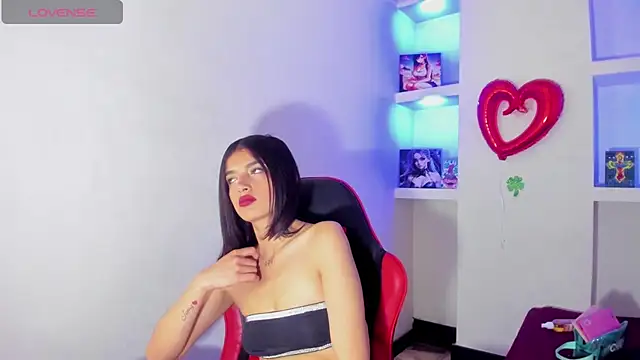 honeyluxe_ live XXX chat