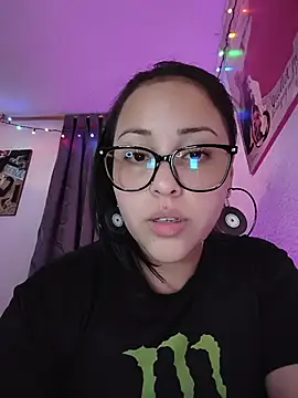 Bella-Gema 现场XXX聊天