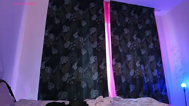 Webkamerová show AnnexedPistol