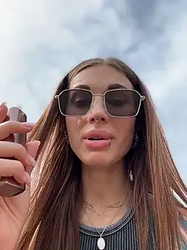 Charming_Ritta Live XXX-chat