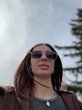 Charming_Ritta – webcam-show