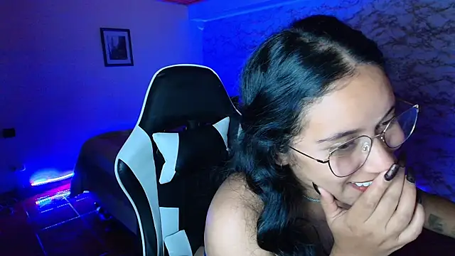 Chat XXX en directo de Camila_IRoose