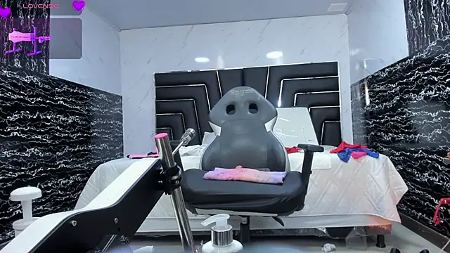 Chat XXX en directo de Ladyy_Scarlett