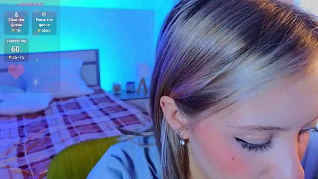 LumMina's Live XXX Chat