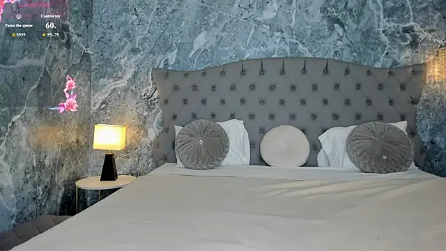 LucyLovelyy 现场XXX聊天