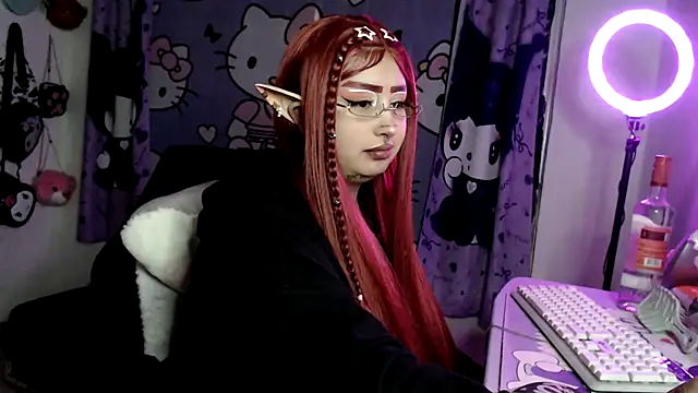 lussyevans24's Live XXX Chat