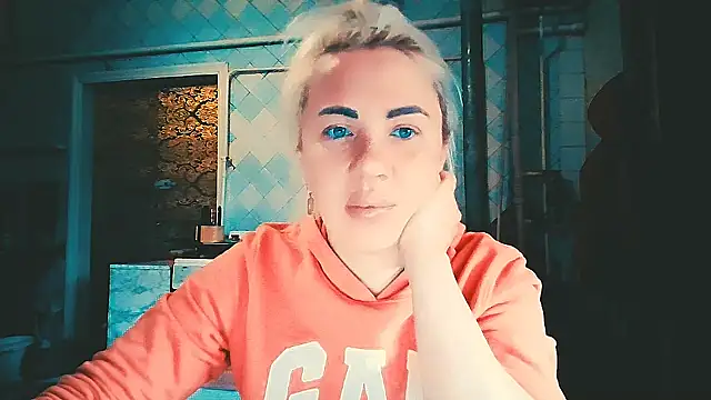 EmmaCat_'s Live XXX Chat