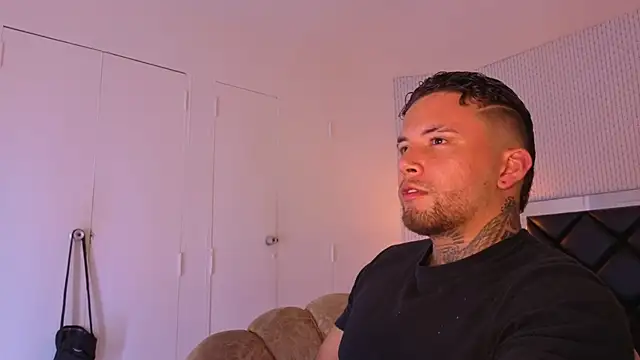 Вебкам-шоу matthew_lennox_