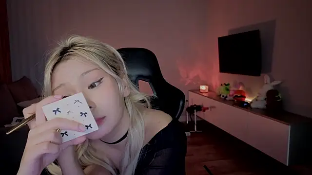 RileyMee live XXX chat