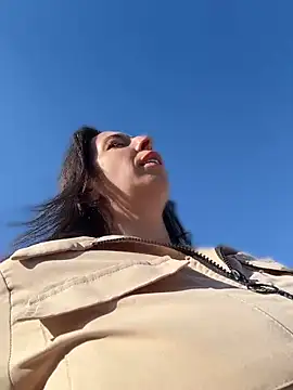 Almmaxxxx – Kamerová šou