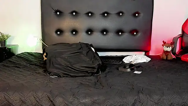 JERO_TEASE_S7S: онлайн-секс-чат