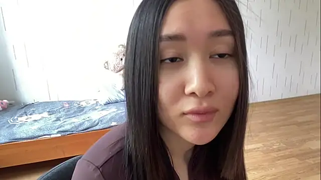 Czat XXX na żywo – YourMiIa