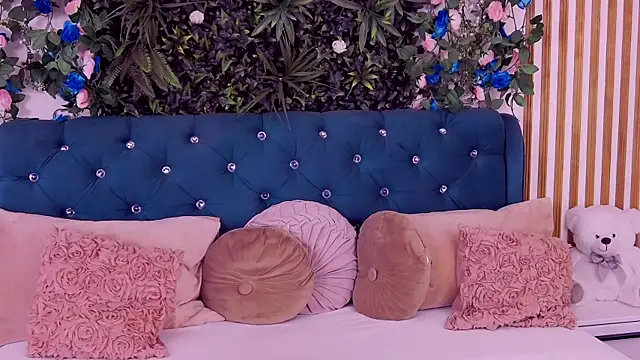 CherryMuse_'s Live XXX Chat