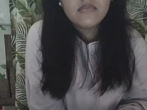 fluffy_raa Pertunjukan Webcam