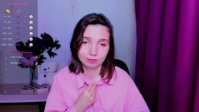 KindHazelHere_ Chat XXX in diretta