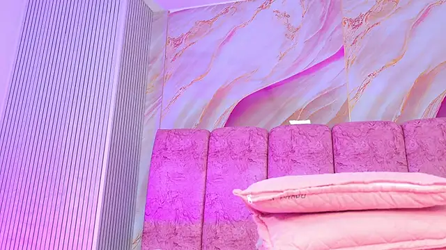 emmacurvy élő XXX-chatje