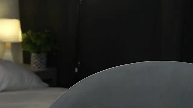 LettySlovacek Adlı Modelin Canlı XXX Sohbeti