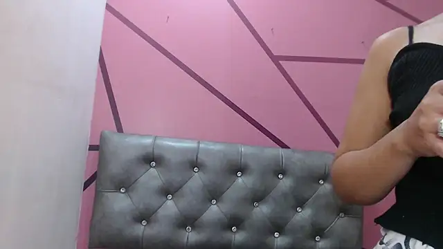 Little18Doll: απευθείας συνομιλία ΧΧΧ