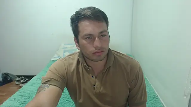 Show modela Doopingsex69 na web-kameri