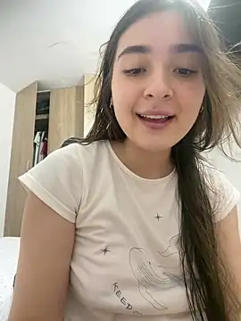 Valentina_ro: διαδικτυακό σόου στην κάμερα